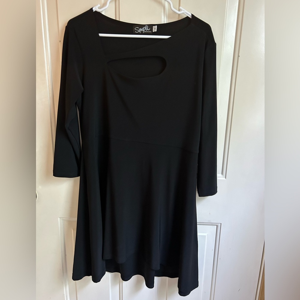 Sympli Black keyhole cut out tunic top stretchy cozy comfy minimalist - size 14